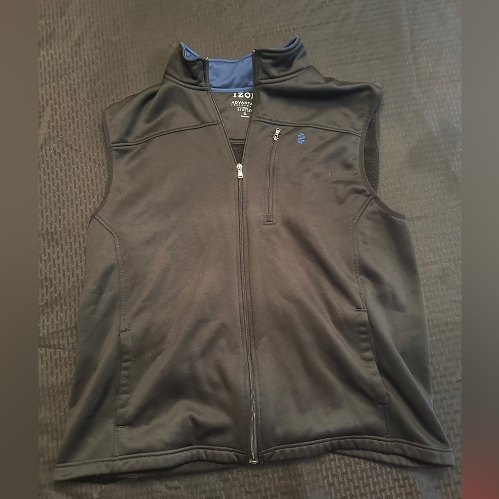 Izod Advantage Performance Natural Stretch Vest: black Blue XL